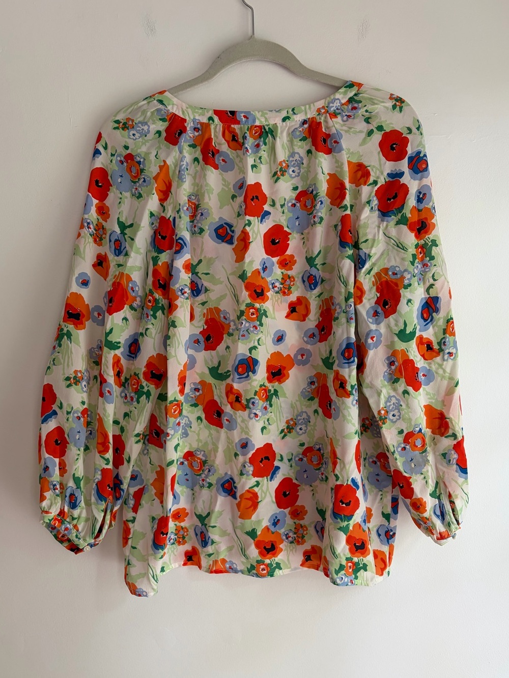 Joie 100% Silk Floral V Neck Blouse Size M - Picture 5 of 6